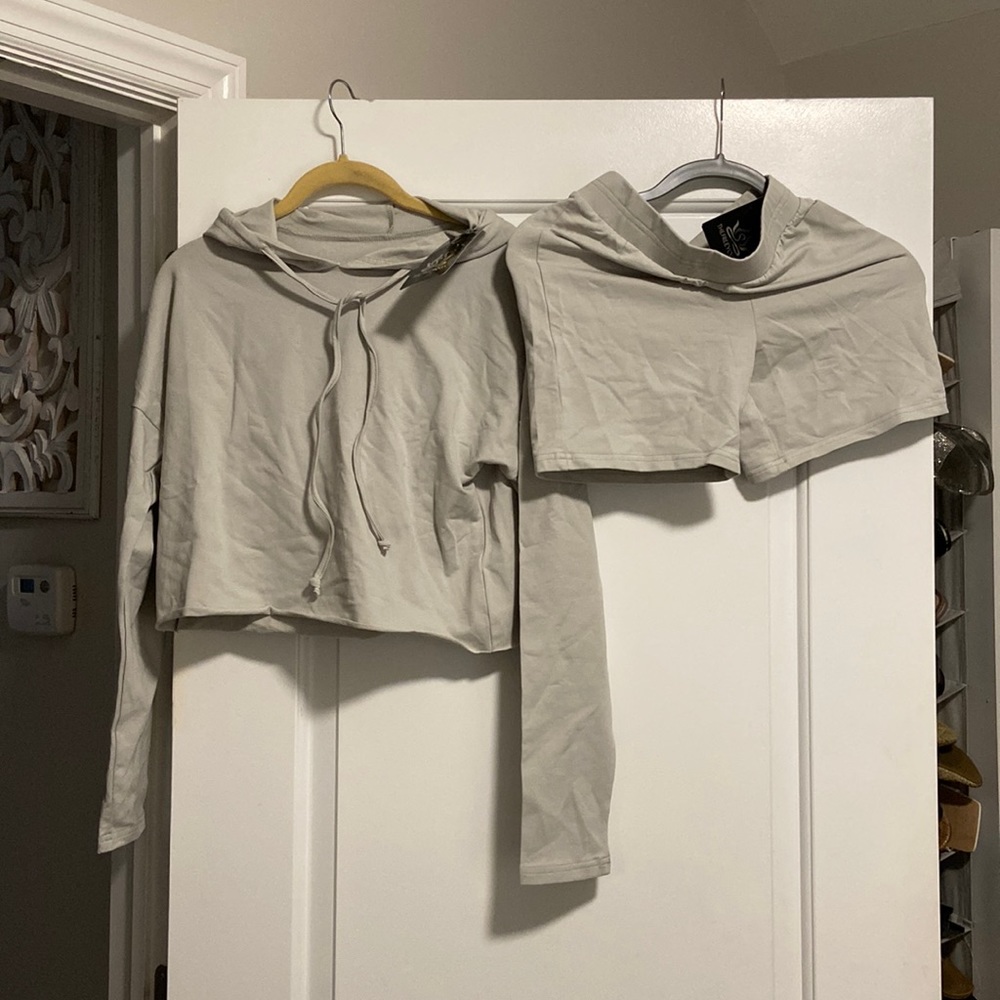 The free yoga set gray 2pc